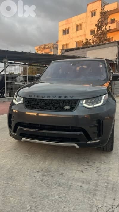 Land Rover Discovery LR5 first edition 2017 clean Carfax