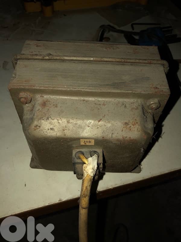 transformateur 220v/110v 1