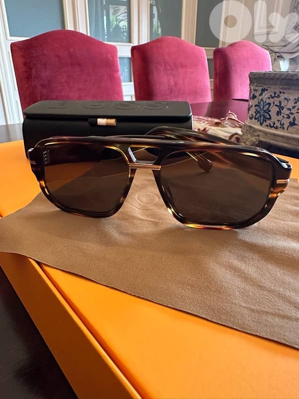 Boss Shades MEN original 1