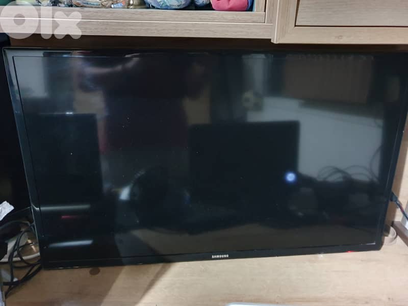 Samsung 32 Inch Smart 3D Full HD LED TV 0