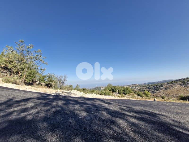 Land for sale in Mechmech أراضي للبيع في مشمش (امكانية التقسيط) 1