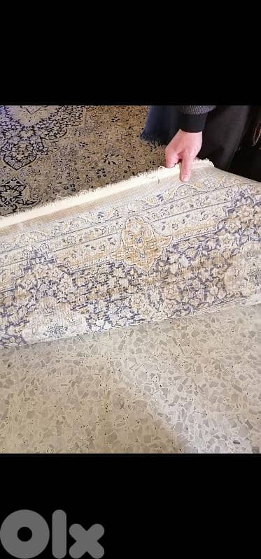 سجادة كبيرة Large carpet