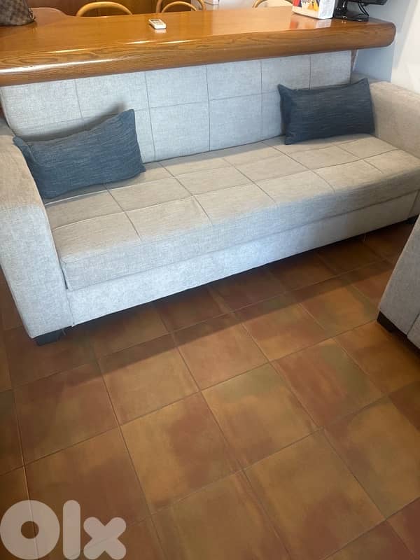 2 sofa beds 0