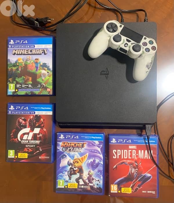 PlayStation 4 - Slim - 500GB   Used Like New 0