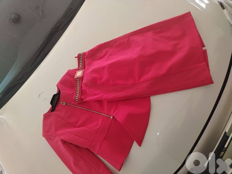 طقم نسائي ماركة elisabetta franchi 2