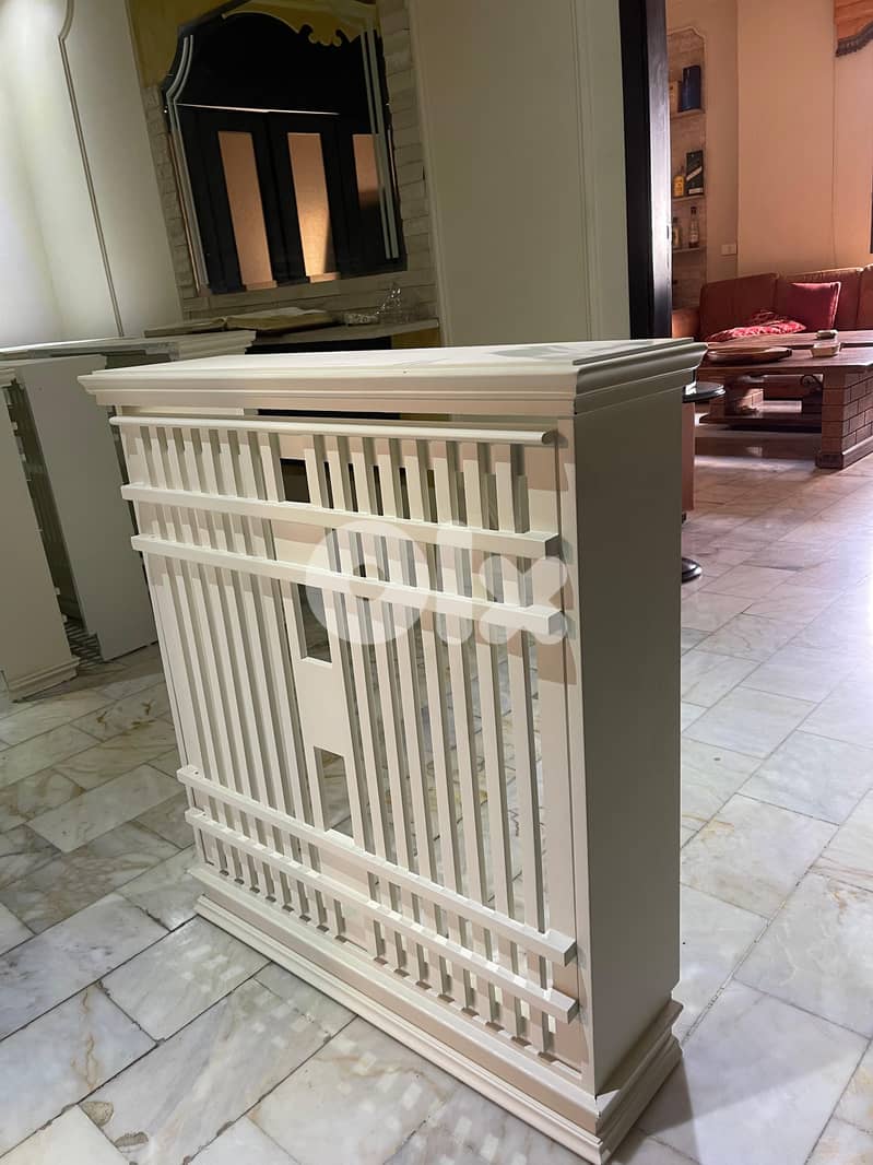 White Wooden Radiator Covers / Console Cabinets. cache chauffage 1