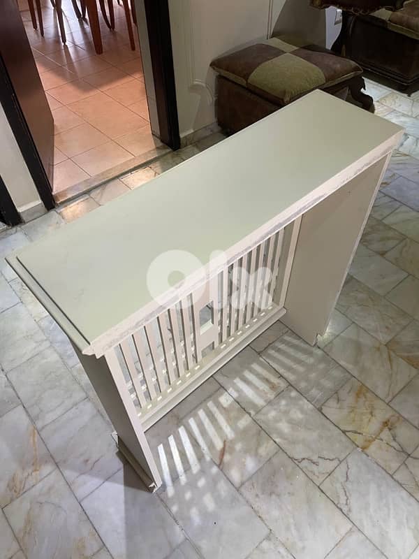 White Wooden Radiator Covers / Console Cabinets. cache chauffage 4