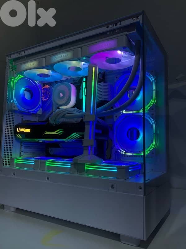 White Gaming PC Case I7 14700KF 0