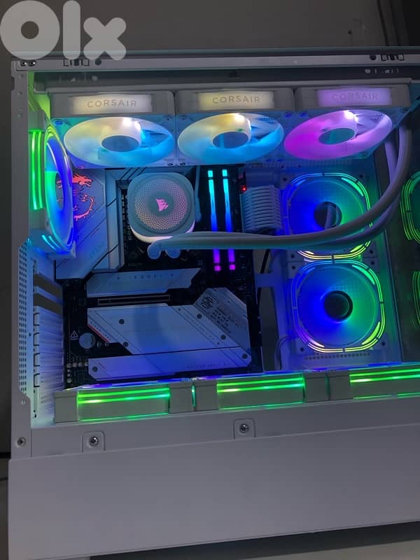 White Gaming PC Case I7 14700KF 1