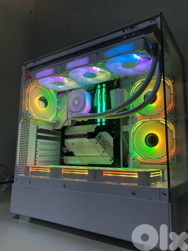 White Gaming PC Case I7 14700KF 4