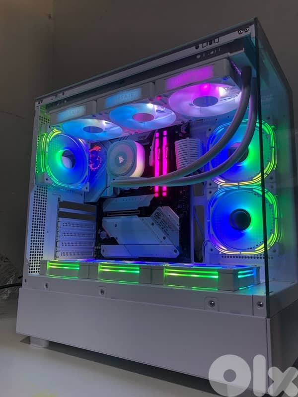 White Gaming PC Case I7 14700KF 5