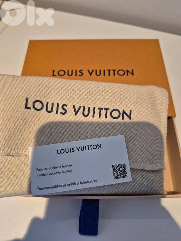 LV Wallet 2