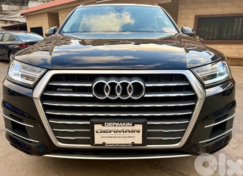 Audi Q7 2017 Premium plus V6  Clean Carfax 0