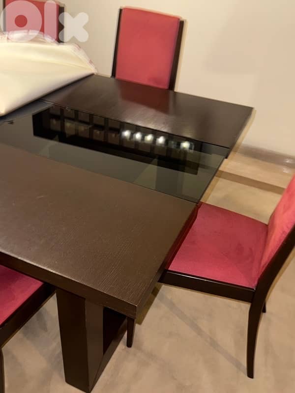 Full dining table and 8 chairs 0