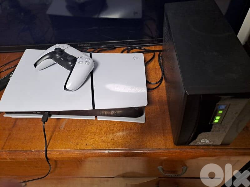 ps5 slim 1 tb barely used 0