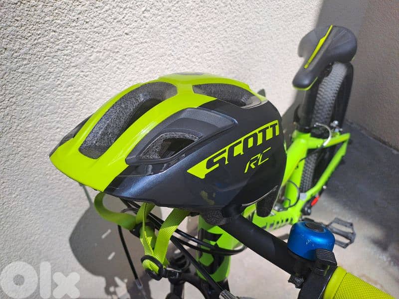 Scott bicycle for kids 310$ + clothes READ DESCRIPTION 8