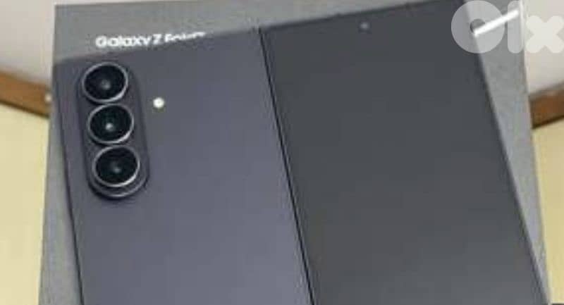 Z Fold 7 512gb black like new 0