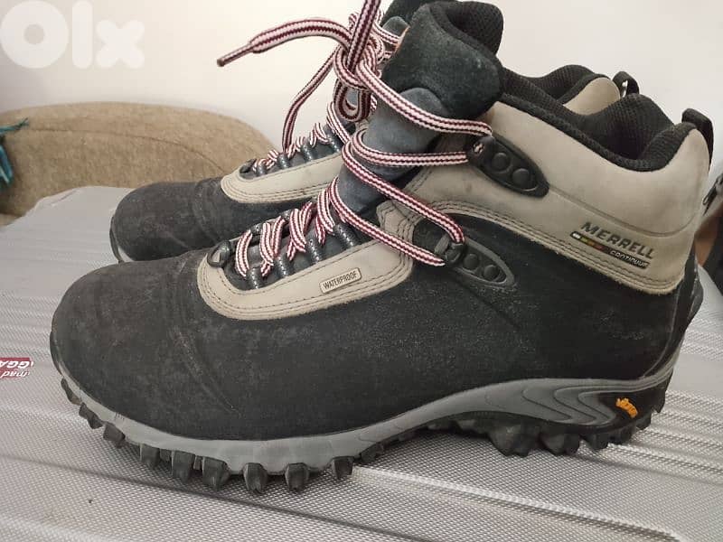 حذاء ماركة  Merrell الاصلي قياس 45 0
