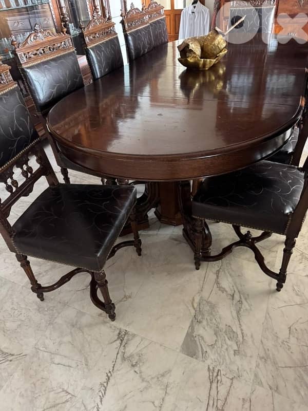 Antique Dining table and chairs 0