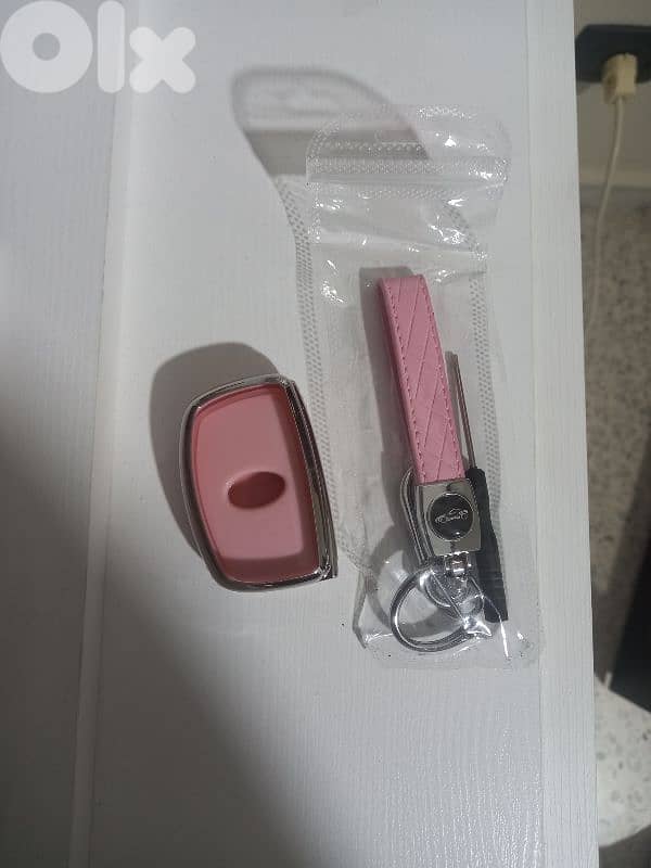 Pink car key cover + keychain new 1