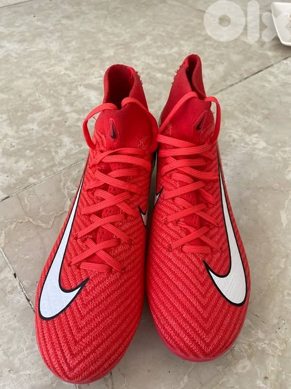 Nike original soccer shoes and very nice quality 2