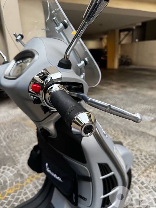 Vespa GTS 300 SuperTech 2024 Company Source 2500 Km Only 8