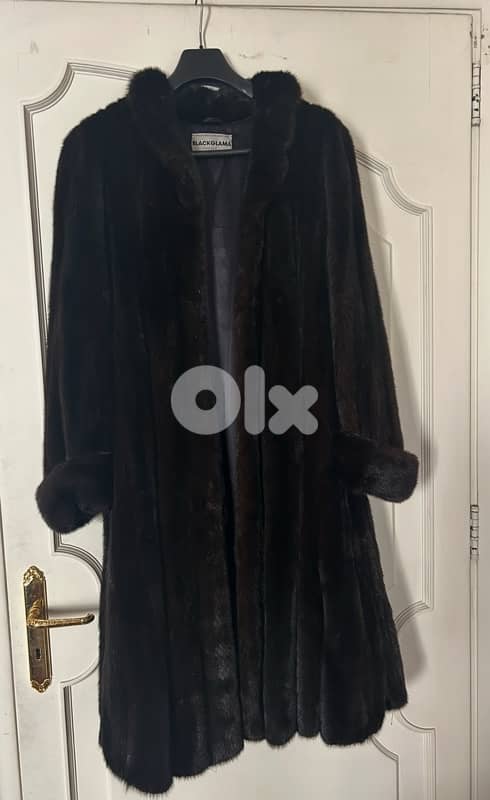 vison femelles manteau longue noir Roger roche . 0