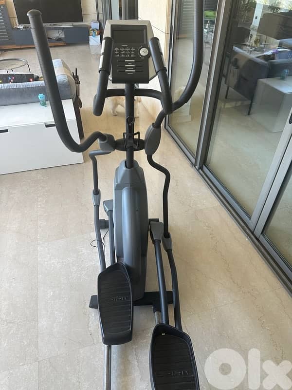 Elliptical Machine : Spirit XE330 (excellent price) 1