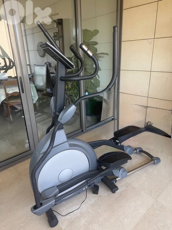 Elliptical Machine : Spirit XE330 (excellent price) 2