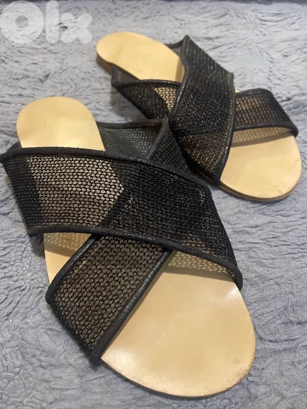 RK black Slipper 1