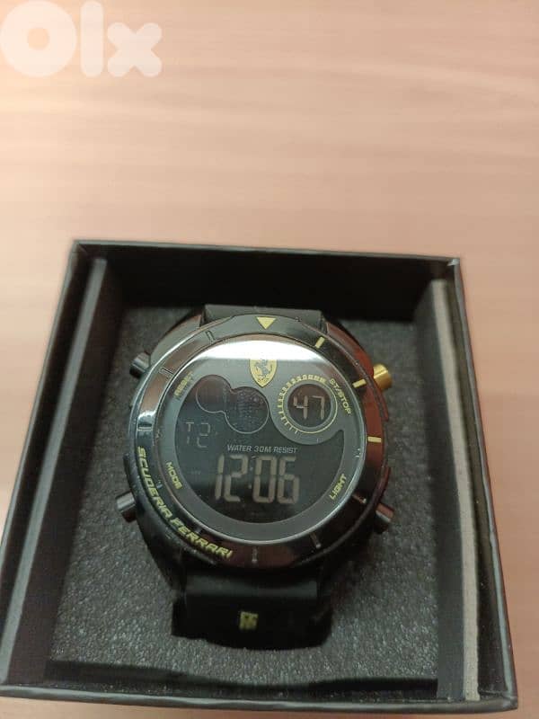 scuderia Ferrari watch 0