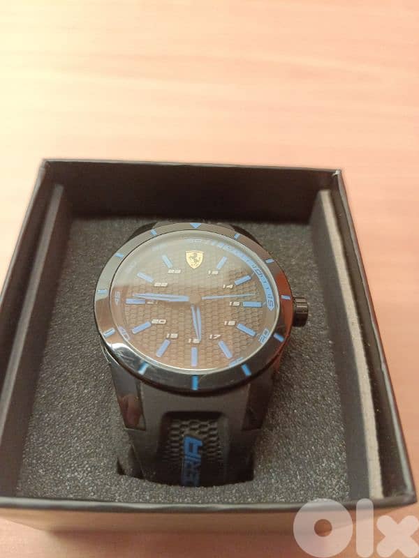 scuderia Ferrari watch 0