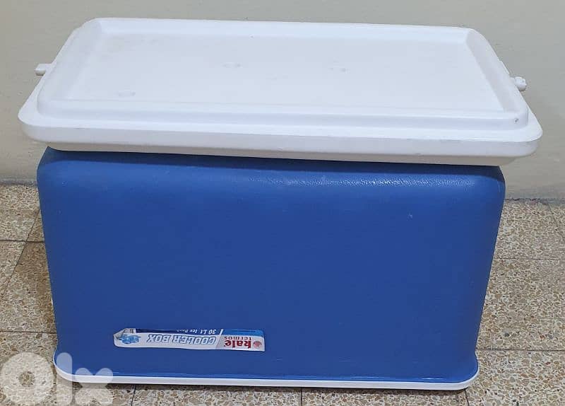 Kale Blue Termos Cooler 30 ltr used a little but like new 23$ 03723895 11