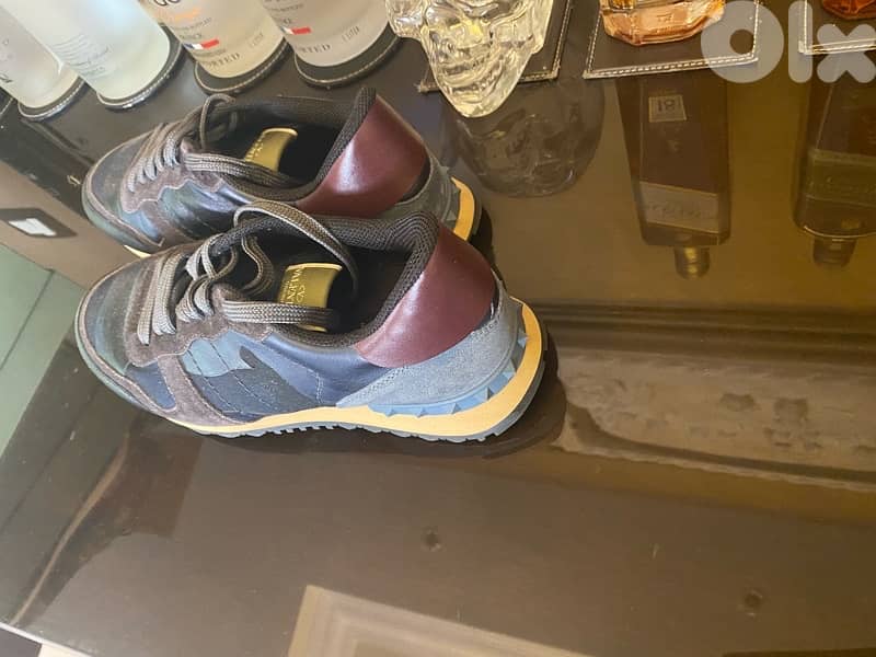 valentino caravani 0