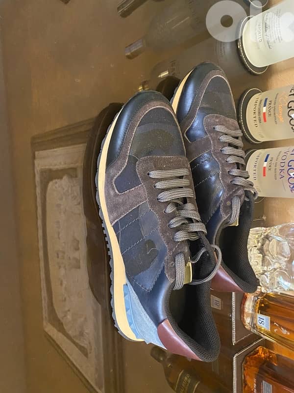 valentino caravani 1