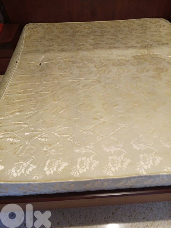 فرشة مجوزة 1