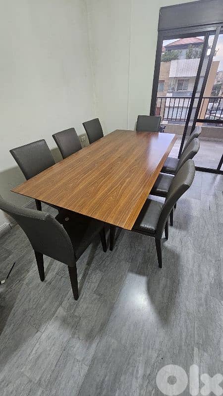 Dining table 8 chairs & sideboard 1