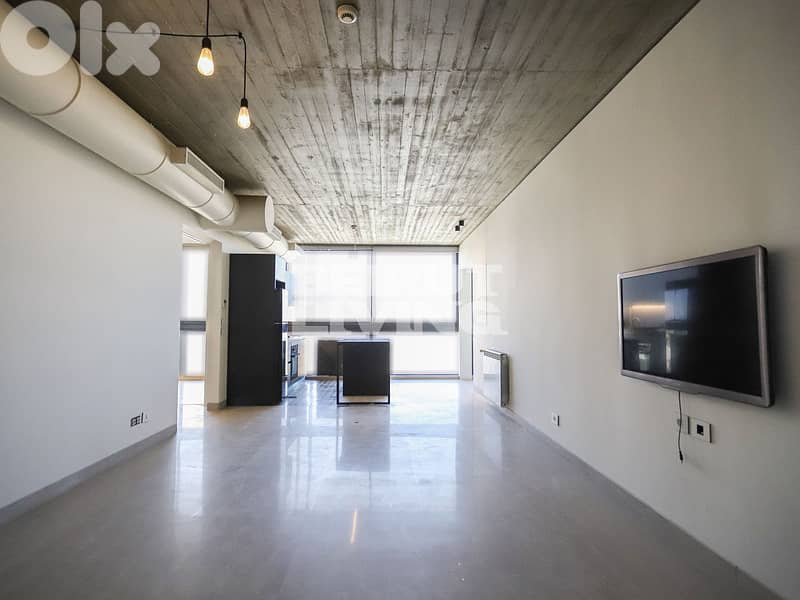 Spacious Loft | Good Finishing | Security | Sea View 0