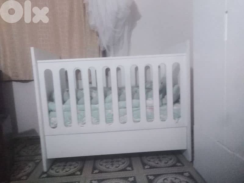 baby baed room and standing mirror 5