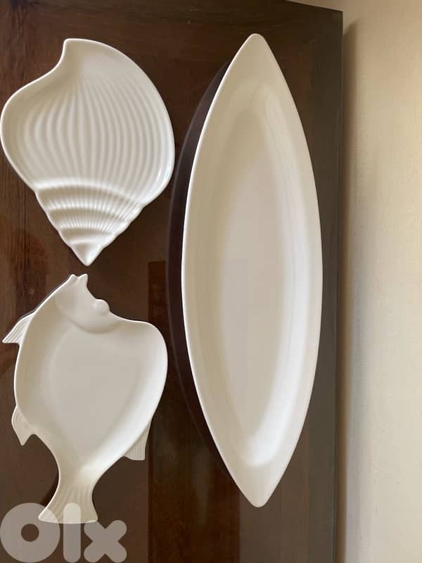 Porcelain Serving plates 1