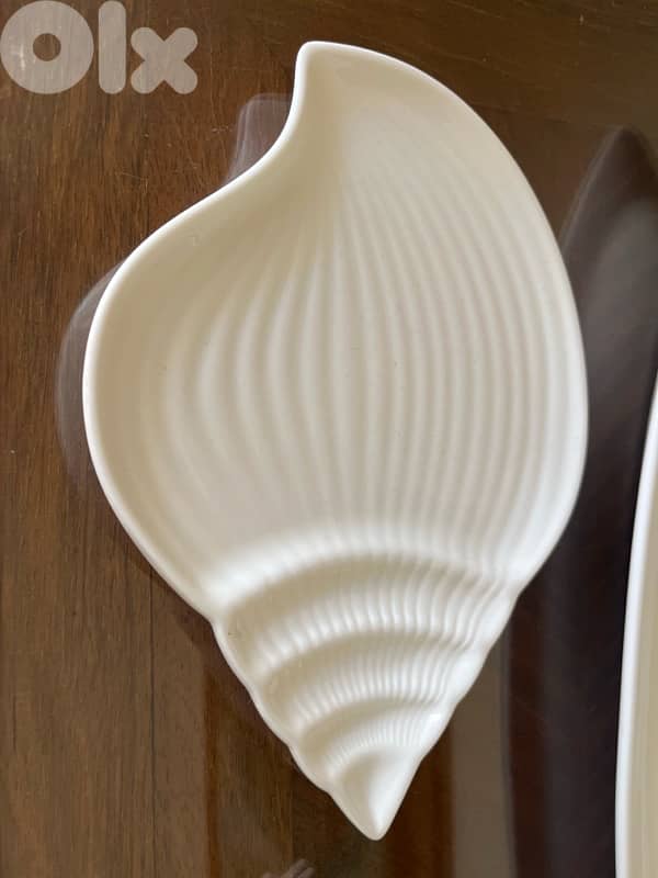 Porcelain Serving plates 3