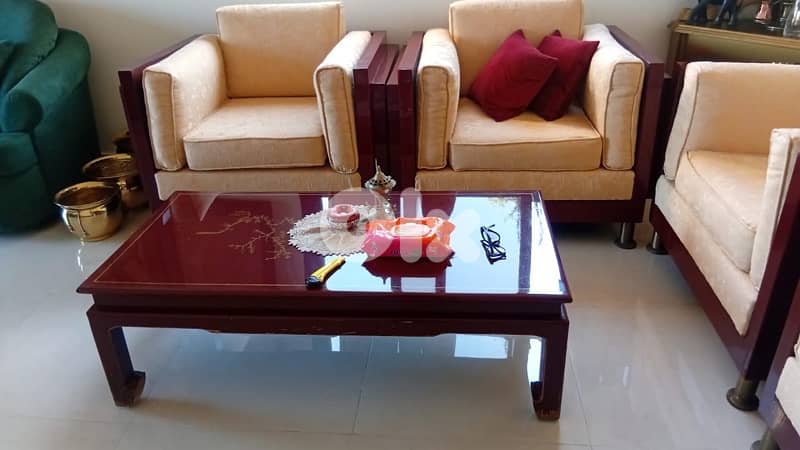 ٦ كنابايات منجدين جديد وقماش جديد مع ٣ طاولات 5