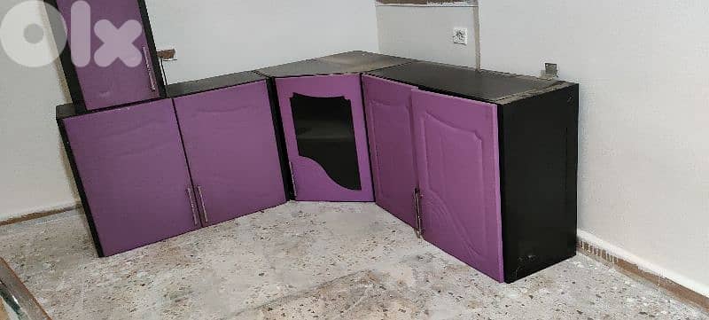 خزانة مطبخ الامنيوم مجوز عدد ٢ ومفرد عدد. ١ وزاوية عدد ١ 1