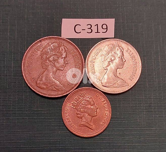 England 3 old coins  Lot# C-319 Queen Elizabeth II 1