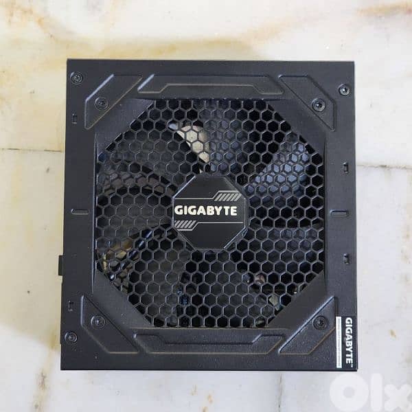 1000W GIGABYTE PSU | 90 USD 9