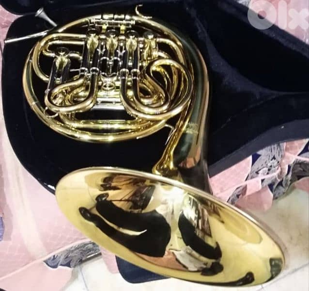 الات نفخ موسيقية. وبيانو 7