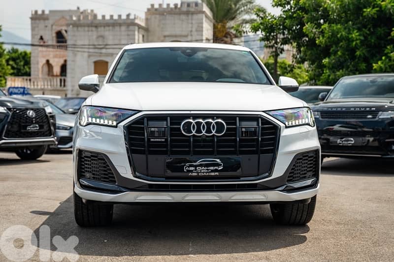Audi Q7 2023 0