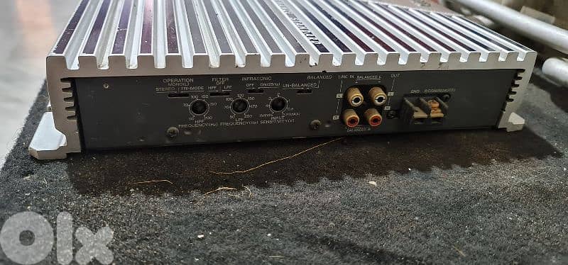 Car Amplifier + Subwoofer 1