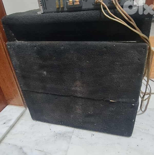 Car Amplifier + Subwoofer 3