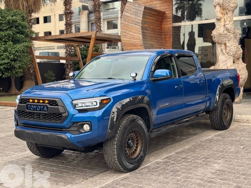 Toyota Tacoma 2017 sin el fil SR5 and more accessories 4wD 0